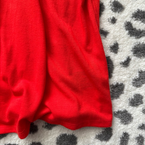 Women’s Mossimo Supply Co Brand Off-the-Shoulder top - red - size medium👚 - Picture 3 of 5